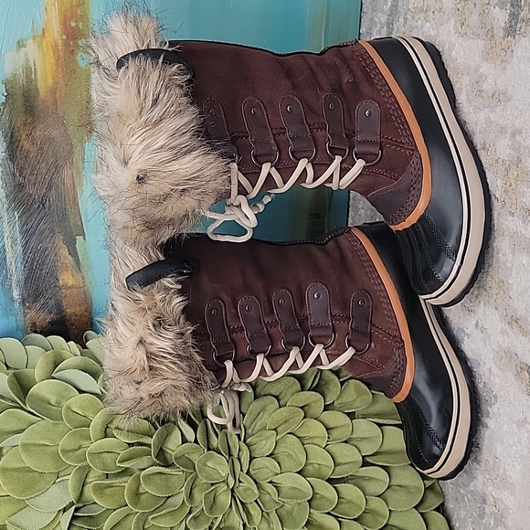 Sorel Boots Joan Of Arctic Black & Brown Sze 7 - Picture 2 of 16